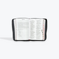 RVR1960 Biblia Letra Gigante Tamaño Manual con Referencias Negro Simil Piel con Cierre y Indice